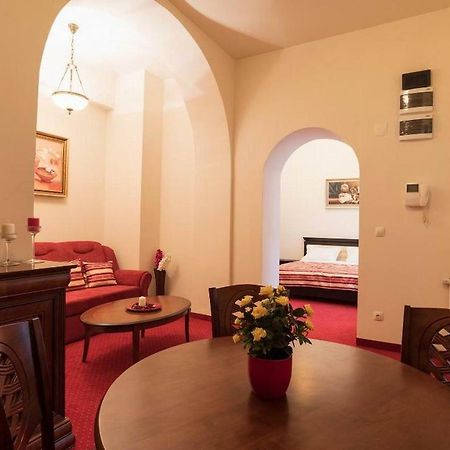 Apartament Baroc Timisoara Exterior photo