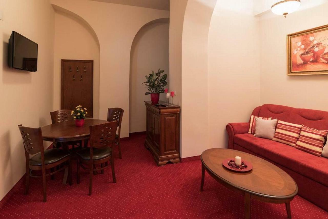 Apartament Baroc Timisoara Exterior photo